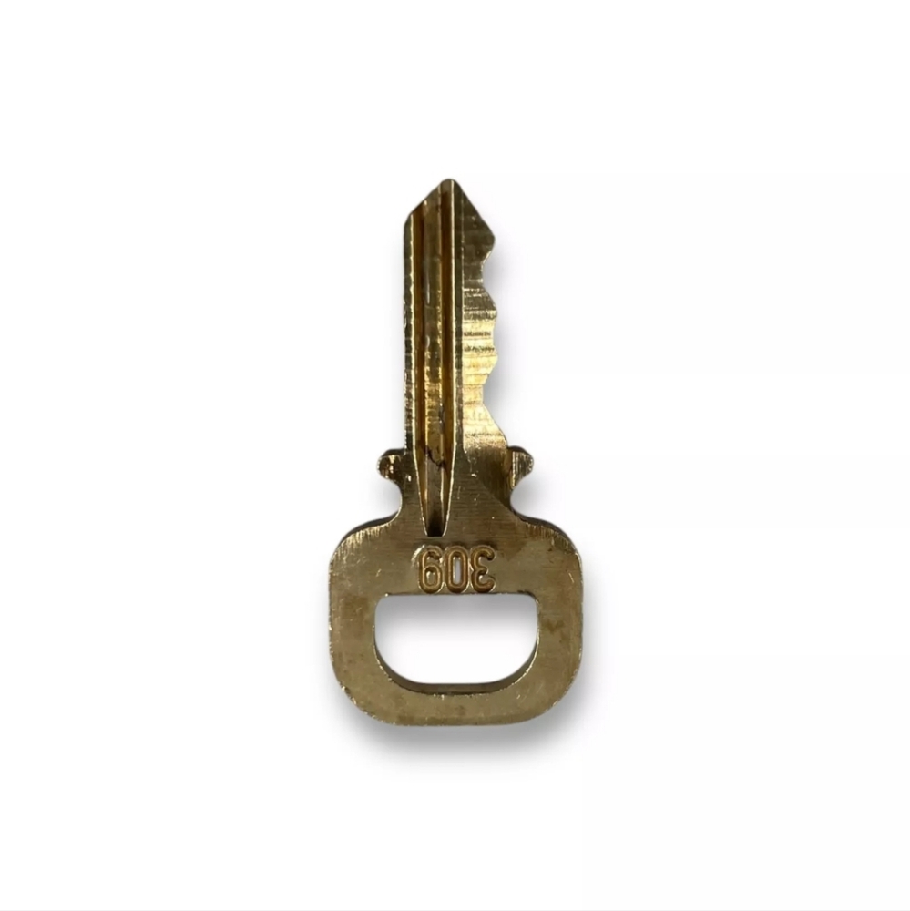 Louis Vuitton Lock N Key Cuff Bracelet - Picture 13 of 13